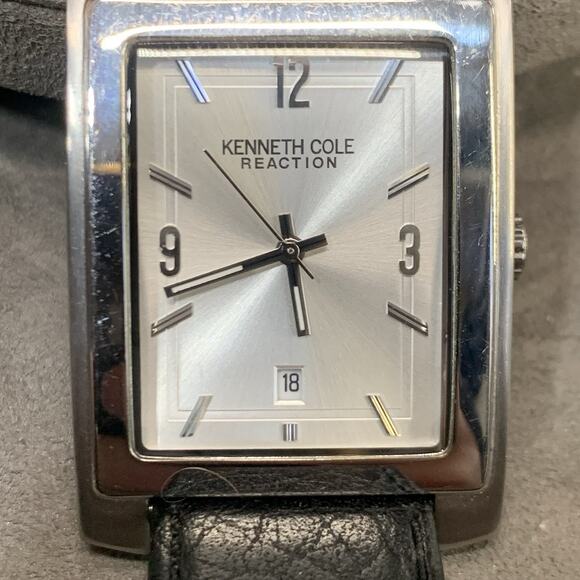 Kenneth Cole Reaction Mens Watch 30mm KC1348 Black Leather Band New Battery - Picture 1 of 6